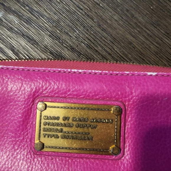 MARC BY MARC JACOBS gold and pink/Fuisha color Leather Wallet - Picture 3 of 16